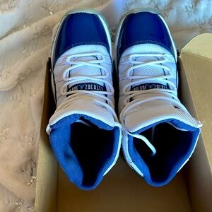 Air Jordan 11 Retro Big Kids 4.5
